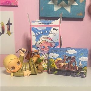 Pop Mart Zsiga Take it Slow Drying Clothes Figurine